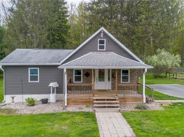 79 E Oneida Street, Baldwinsville, NY 13027