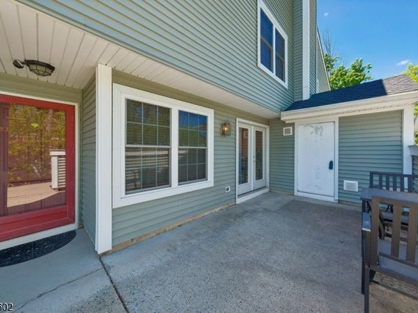 212 Westchester CT, Unit 8, Union, NJ 07083