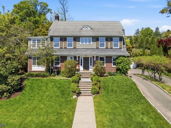 130 N Mountain Ave, Montclair, NJ 07042