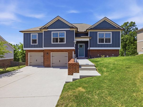 1044 Longo Drive, Soddy Daisy, TN 37379