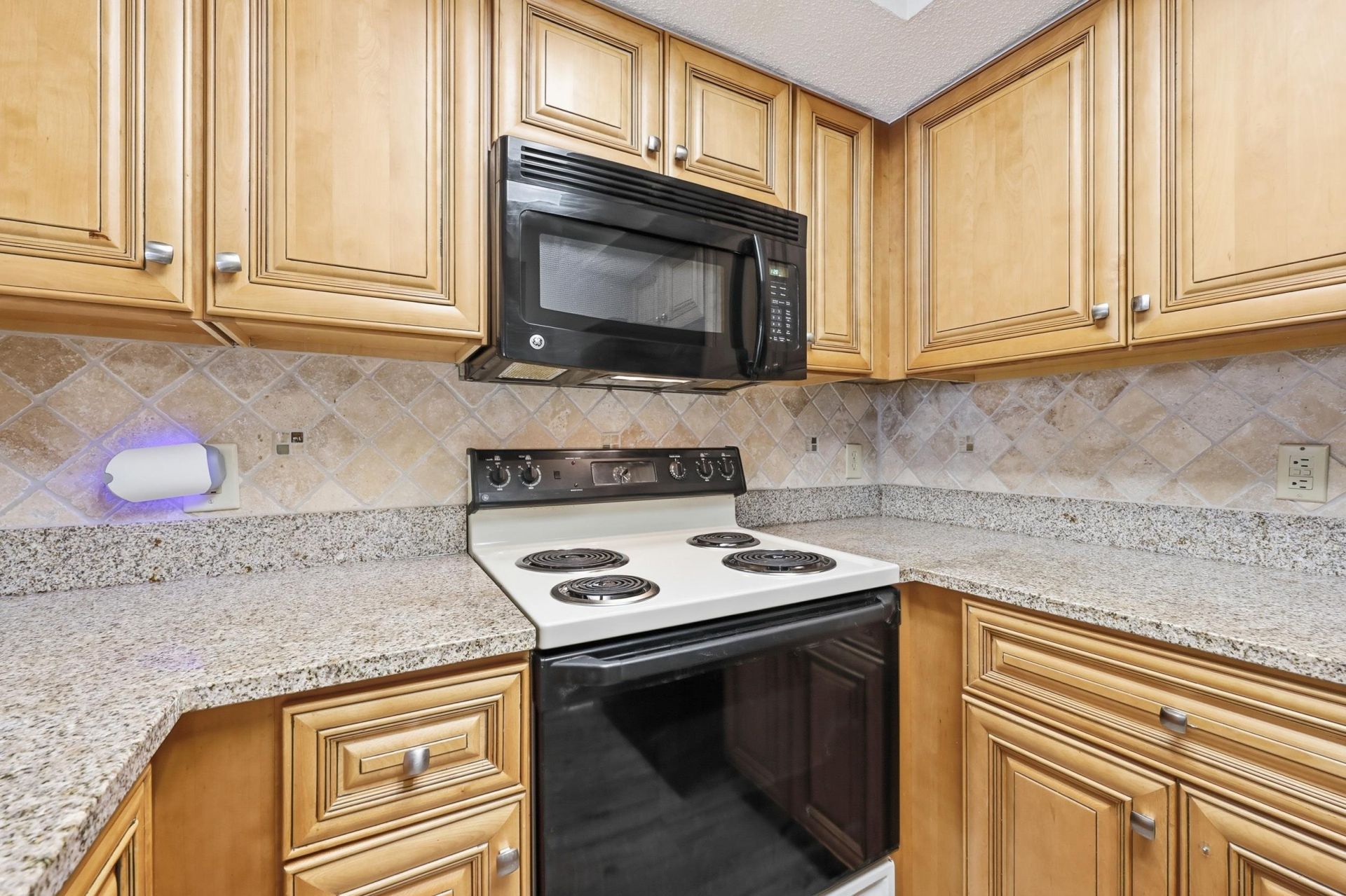 5308 N Ocean Blvd.  Photo 17
