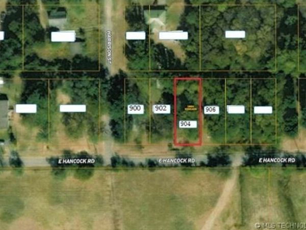 904 E Hancock Street , Muskogee, OK 74401