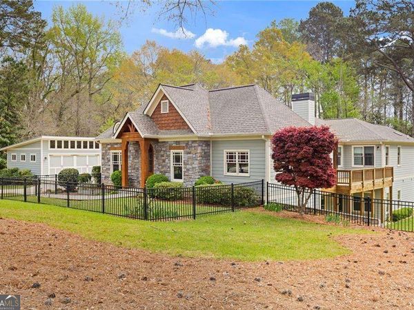 4831 Lakewood Drive, Acworth, GA 30101