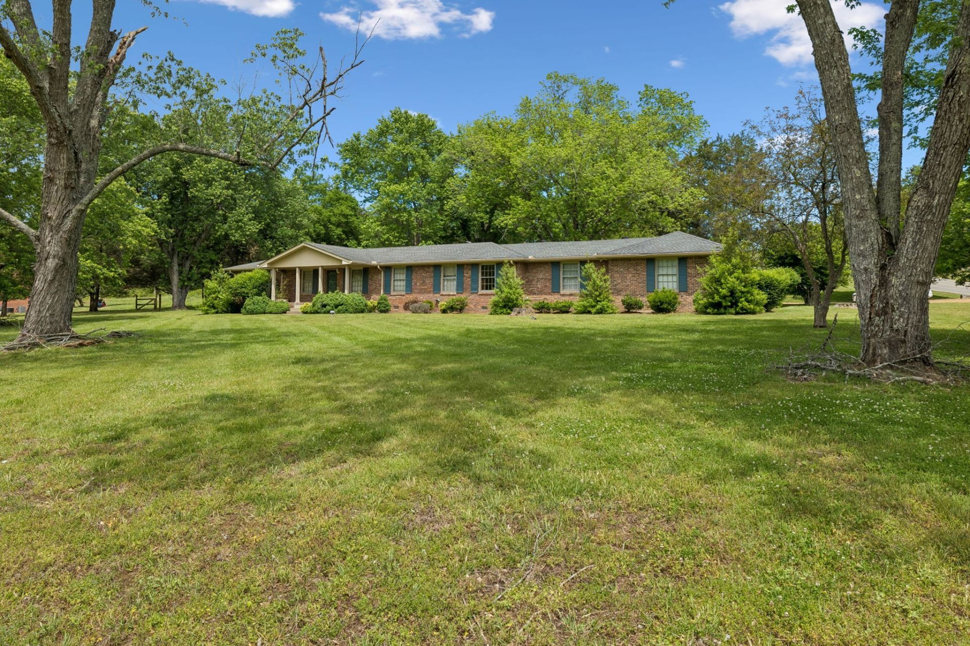 49 Chandler Rd, Mount Juliet, TN 37122 Main Photo
