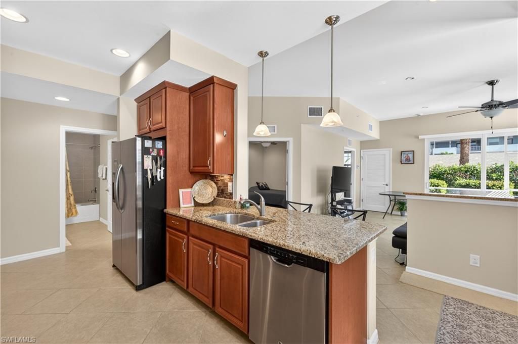 8541 Oakshade Cir, Unit 2, Fort Myers, FL 33919 Photo