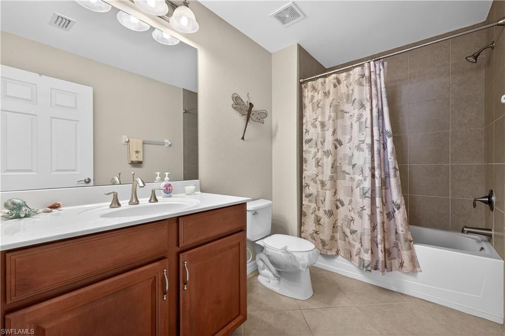 8541 Oakshade Cir, Unit 2, Fort Myers, FL 33919 Photo
