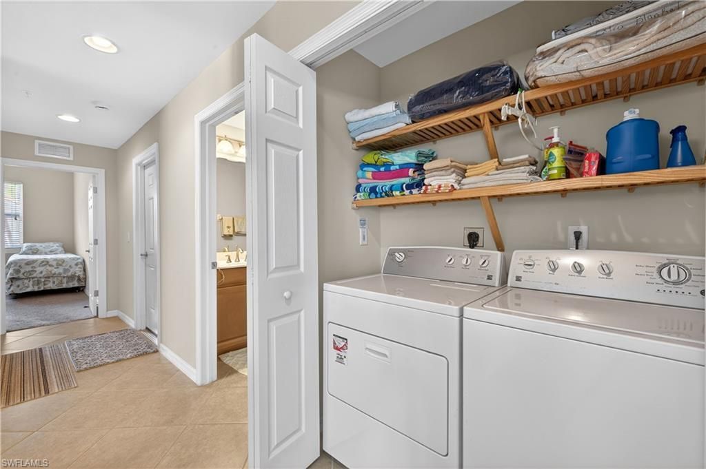 8541 Oakshade Cir, Unit 2, Fort Myers, FL 33919 Photo