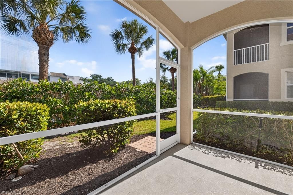 8541 Oakshade Cir, Unit 2, Fort Myers, FL 33919 Photo