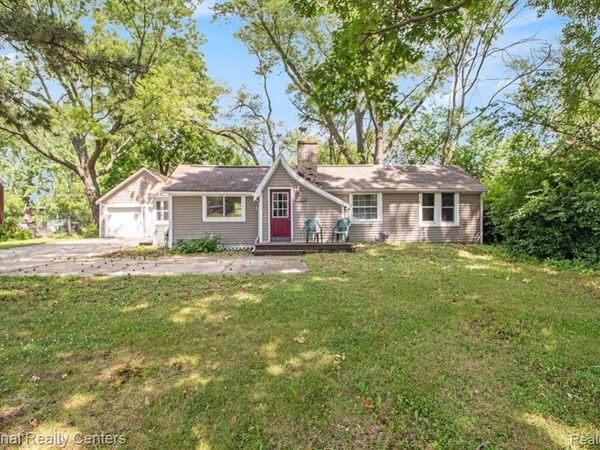 16750 Middlebelt Road, Livonia, MI 48154