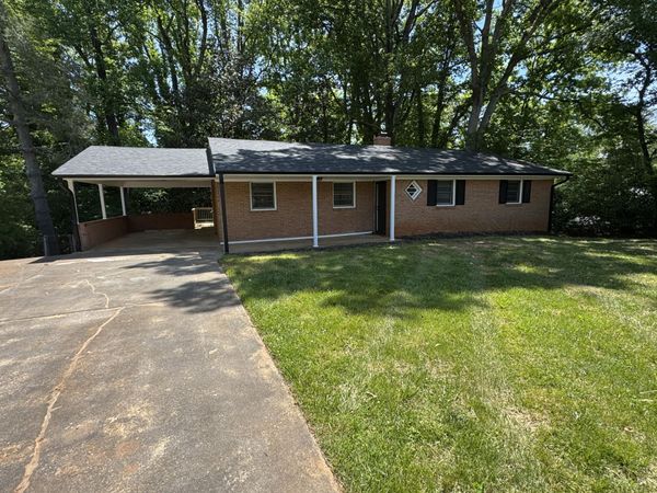 115 Lakemont CT , Martinsville, VA 24112