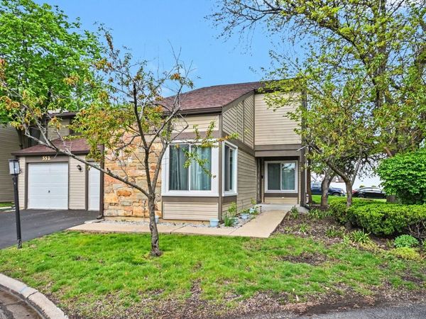 554 Alton Court, Carol Stream, IL 60188
