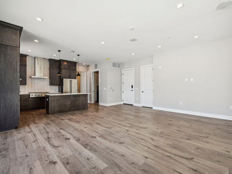 270 Dickenson Street, Unit 202, Columbus, OH 43215 Photo 7