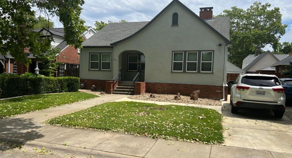 2761 25th St, Sacramento, CA 95818 Photo