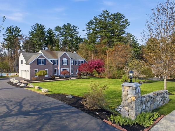 25 Valley View Drive, Grafton, MA 01536
