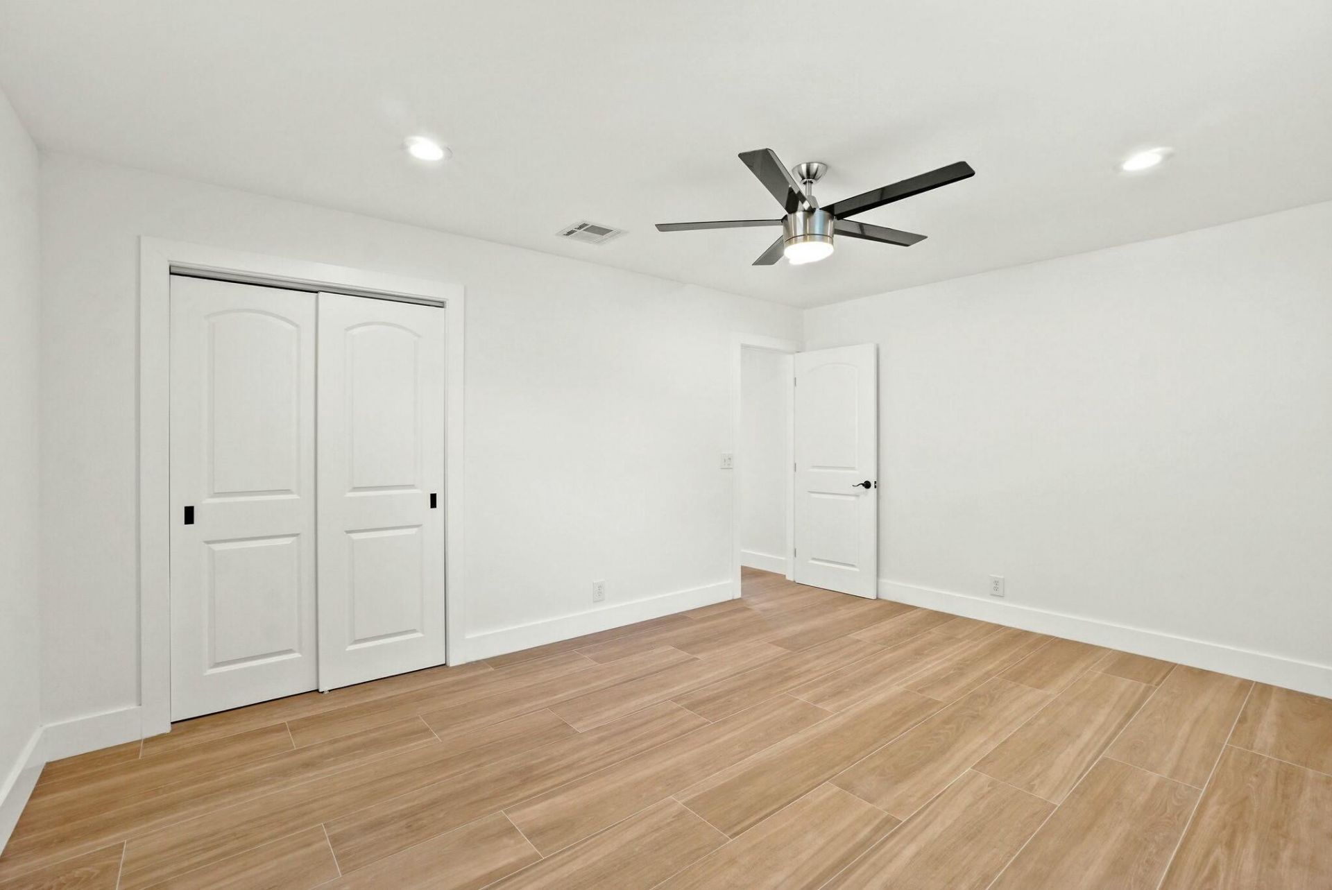 711 SW 25th Place, Boynton Beach, FL 33435 Photo