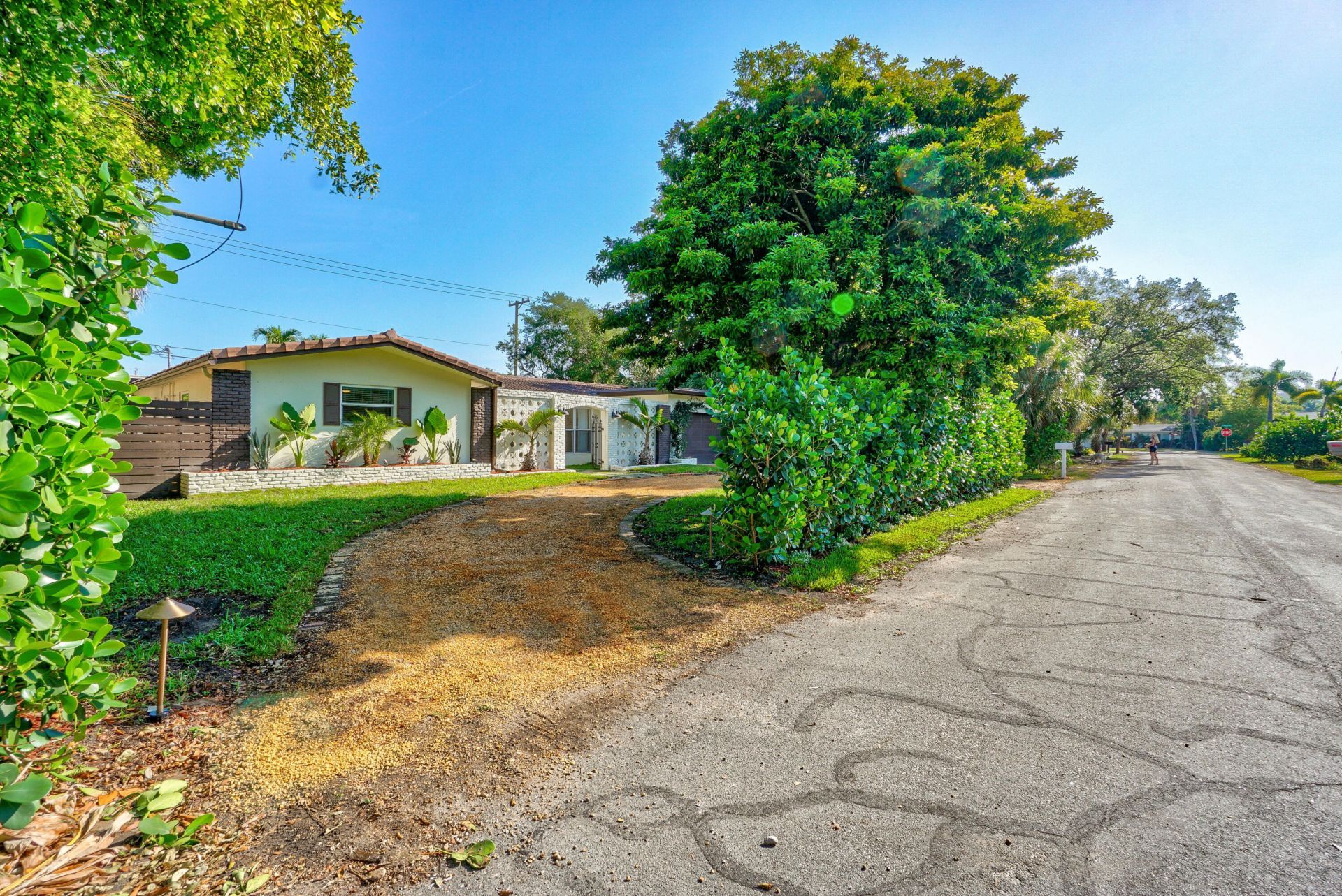 711 SW 25th Place, Boynton Beach, FL 33435 Photo