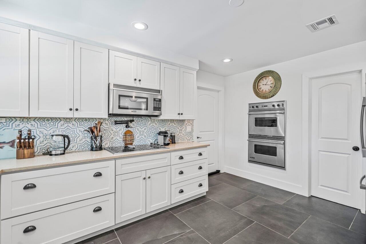 711 SW 25th Place, Boynton Beach, FL 33435 Photo