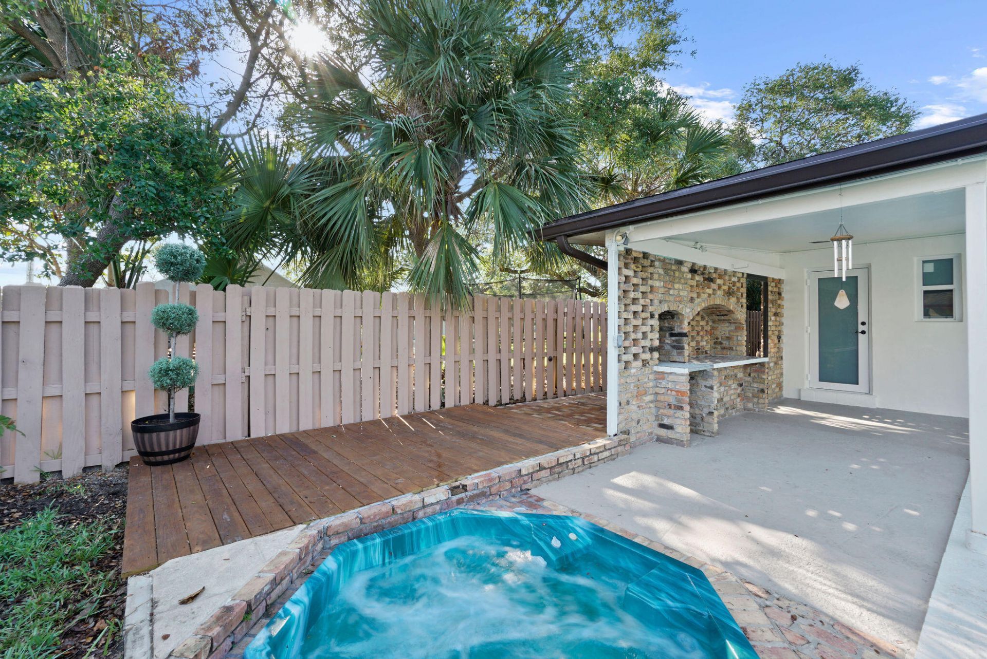 711 SW 25th Place, Boynton Beach, FL 33435 Photo