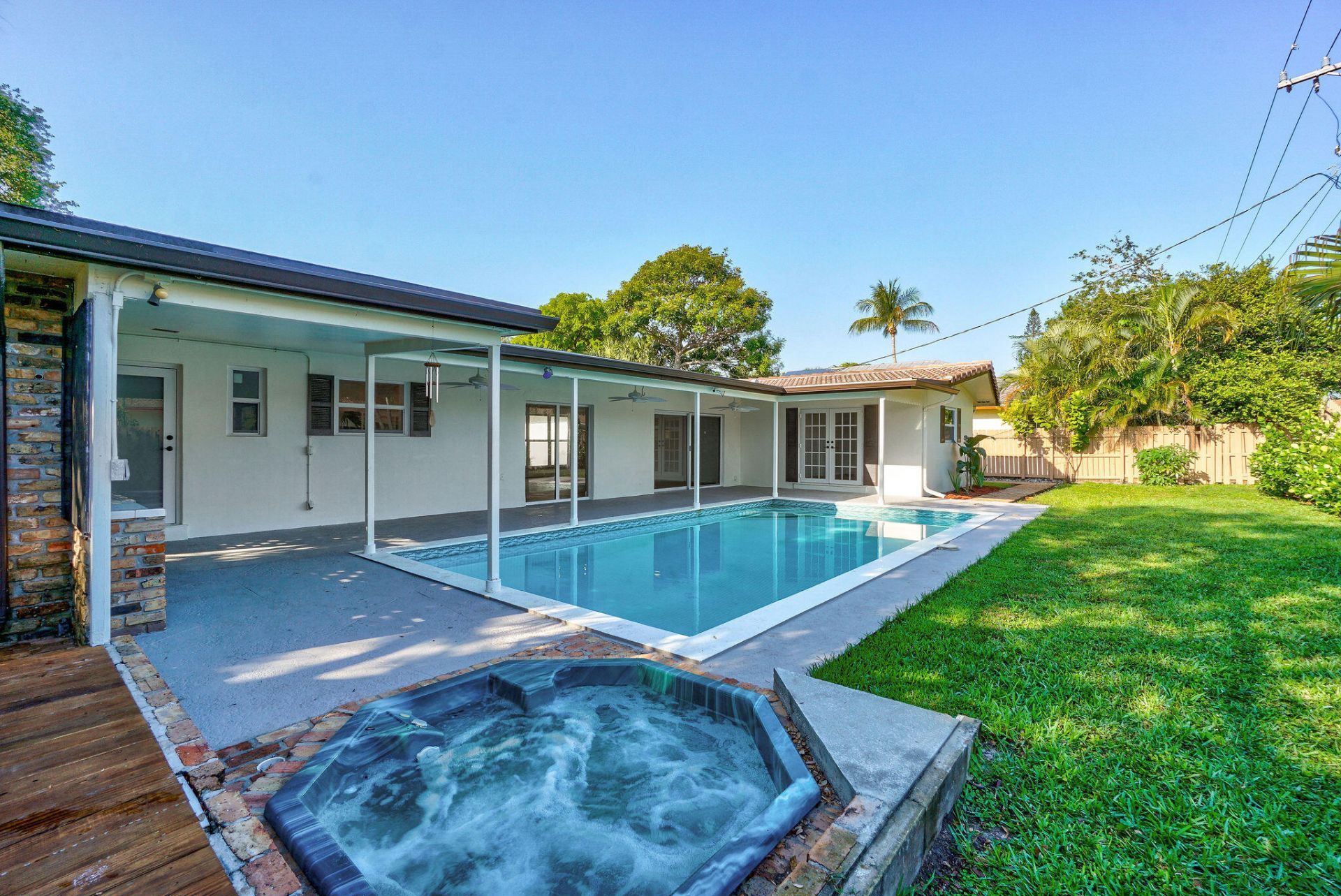 711 SW 25th Place, Boynton Beach, FL 33435 Photo