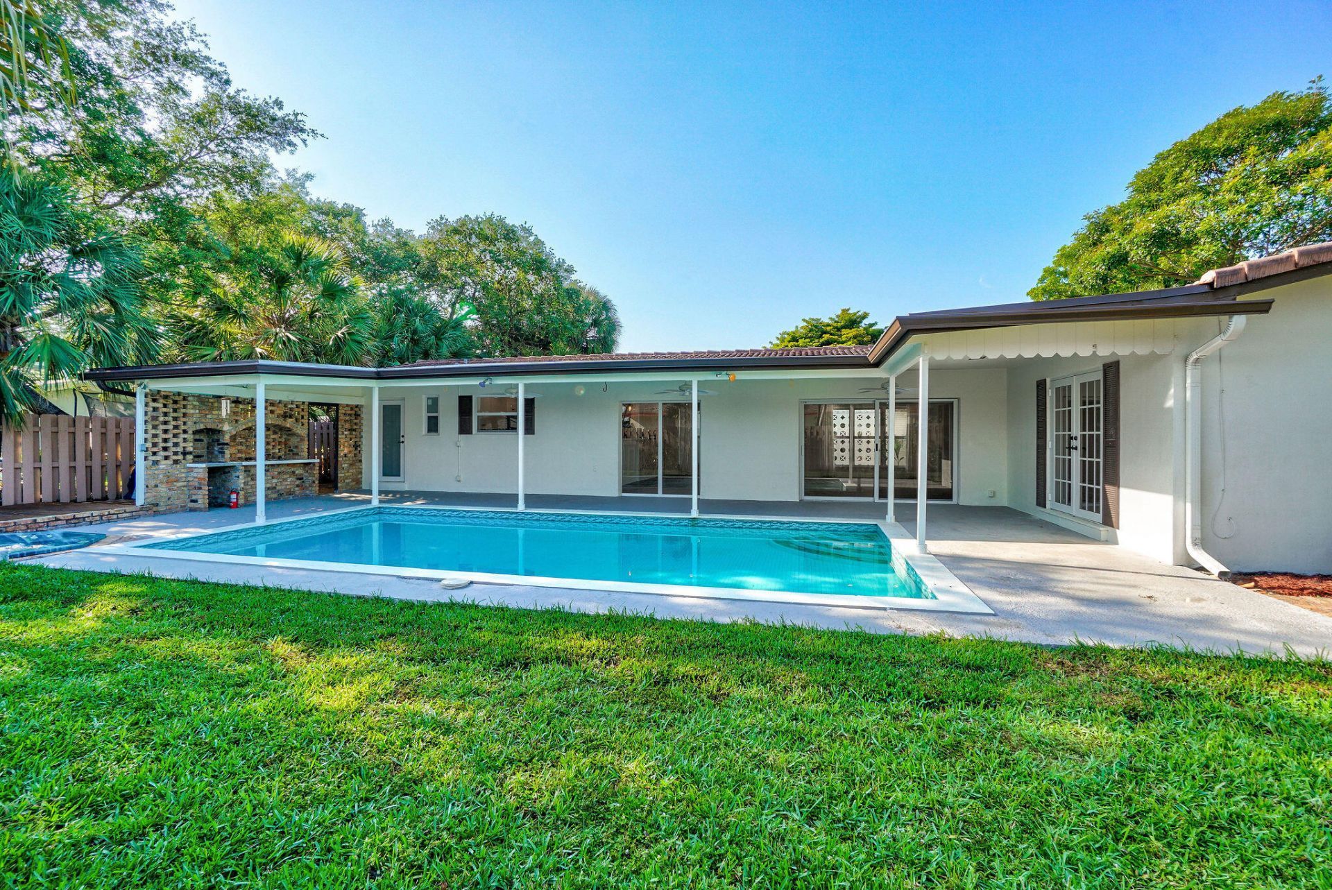 711 SW 25th Place, Boynton Beach, FL 33435 Photo