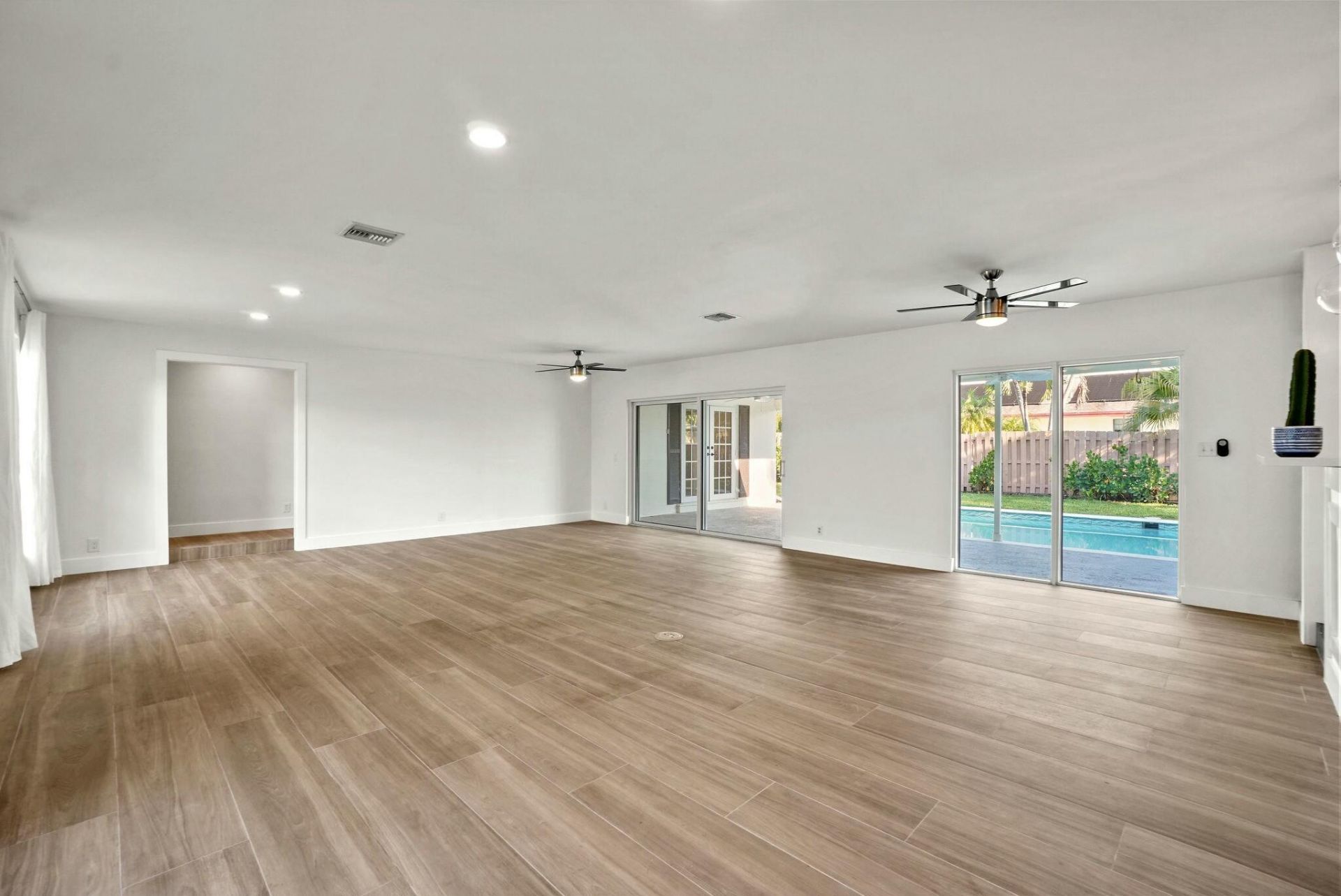 711 SW 25th Place, Boynton Beach, FL 33435 Photo