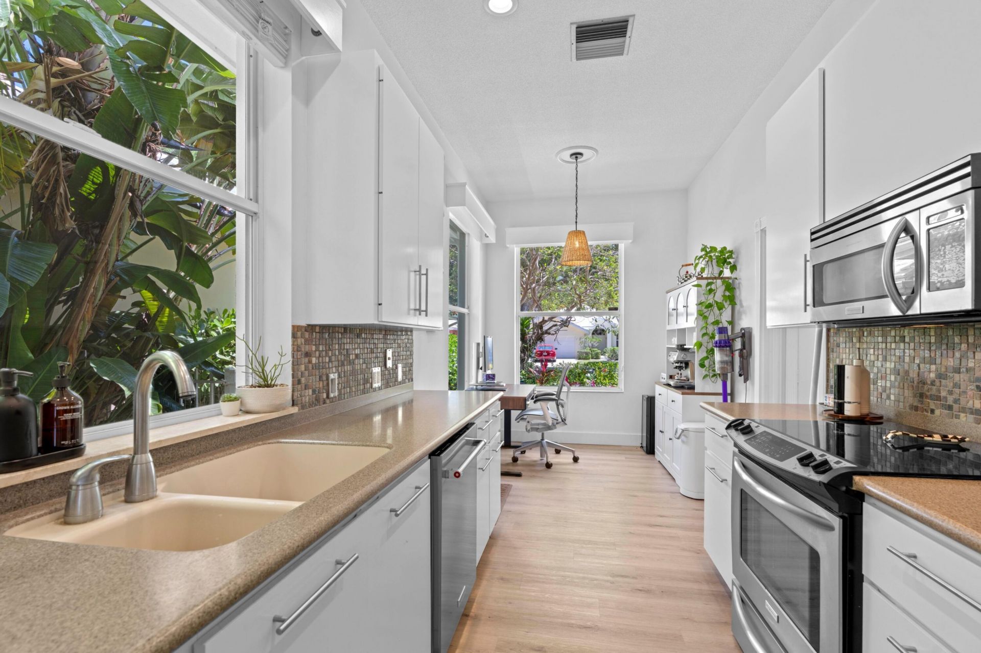 1205 Gator Trail, West Palm Beach, FL 33409 Photo