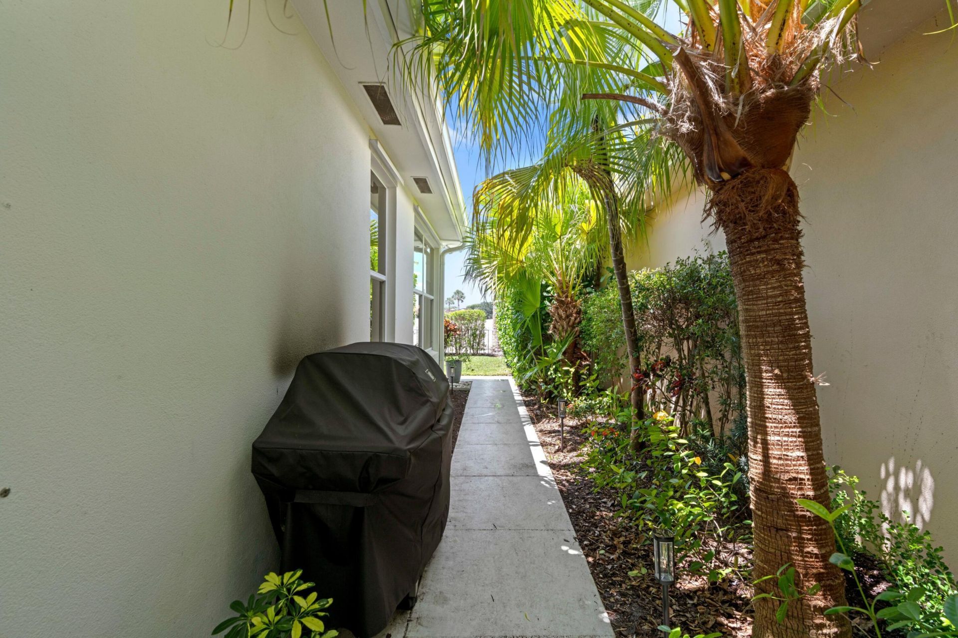 1205 Gator Trail, West Palm Beach, FL 33409 Photo