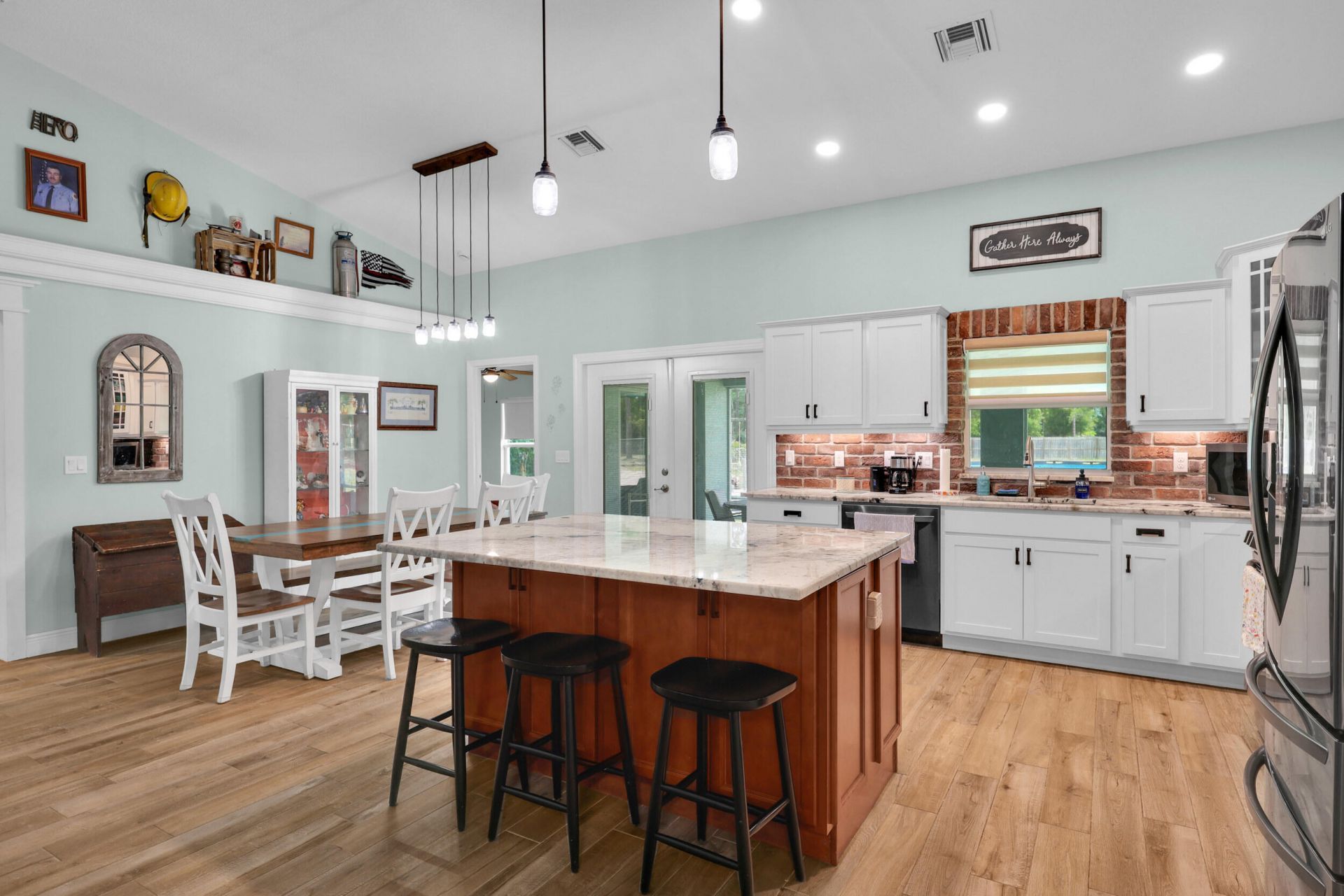 5566 Pinetree Drive, Fort Pierce, FL 34982 Photo