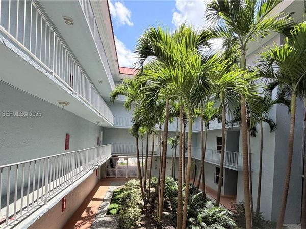 505 S Pine Island Rd , Unit 208B, Plantation, FL 33324