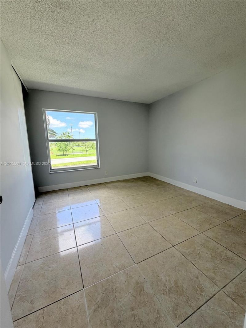 505 S Pine Island Rd , Unit 208B, Plantation, FL 33324 Photo