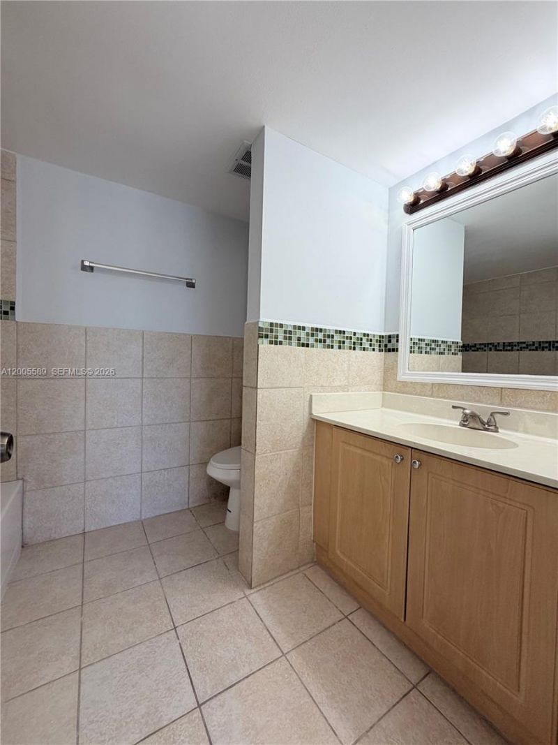 505 S Pine Island Rd , Unit 208B, Plantation, FL 33324 Photo
