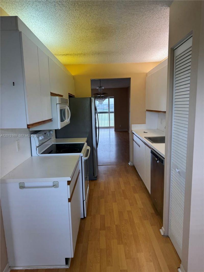 12950 SW 13th St , Unit 412D, Pembroke Pines, FL 33027 Photo