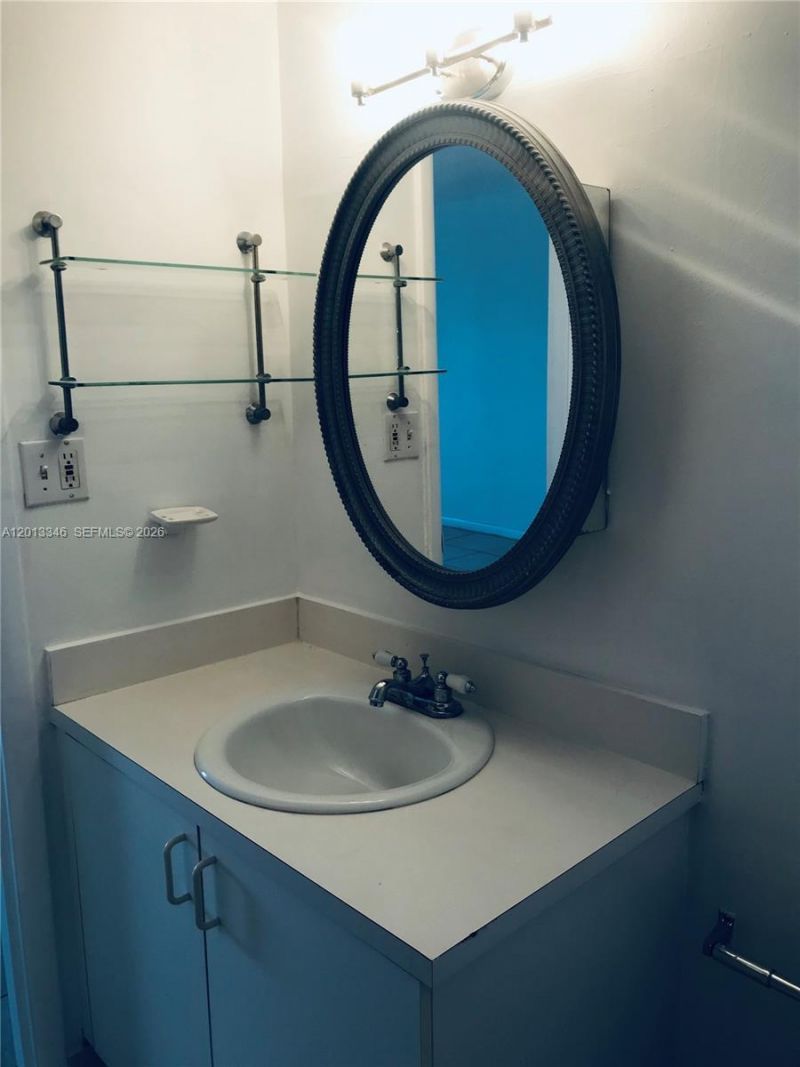 17600 NW 68th Ave, Unit B3006, Hialeah, FL 33015 Photo
