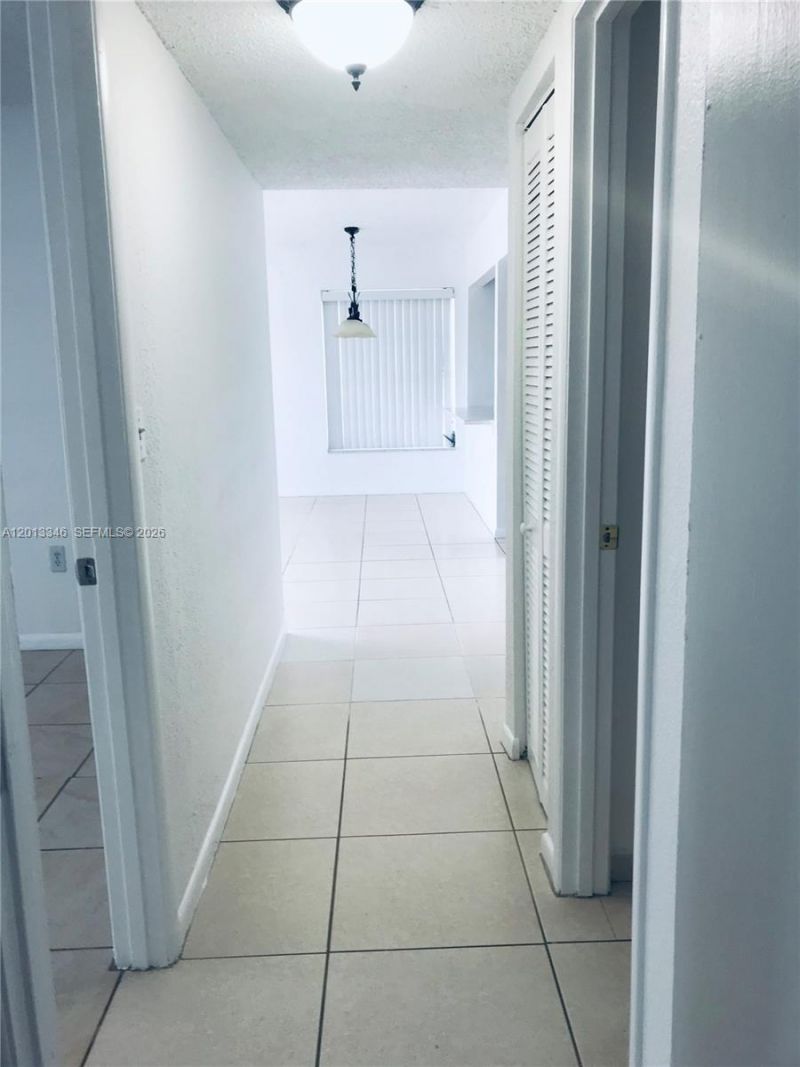 17600 NW 68th Ave, Unit B3006, Hialeah, FL 33015 Photo