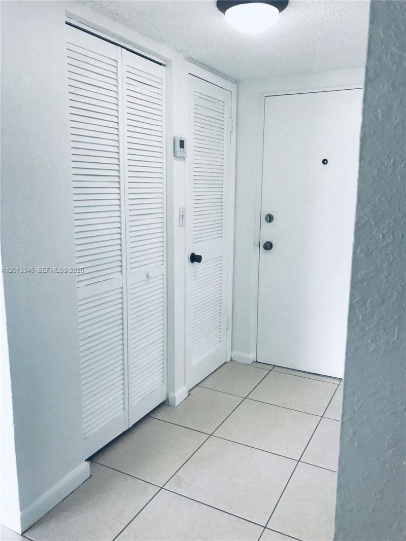 17600 NW 68th Ave, Unit B3006, Hialeah, FL 33015 Photo
