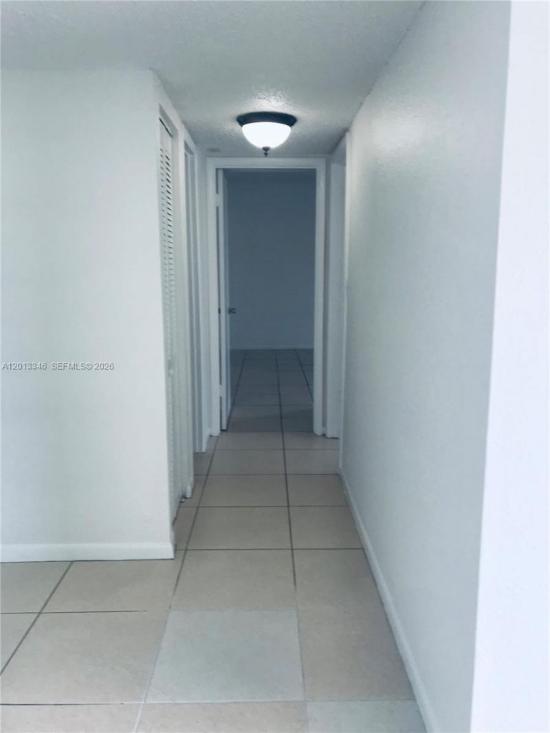 17600 NW 68th Ave, Unit B3006, Hialeah, FL 33015 Photo