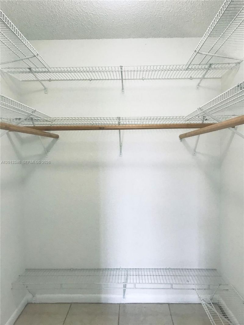 17600 NW 68th Ave, Unit B3006, Hialeah, FL 33015 Photo