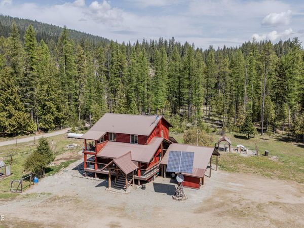 1202 Porkchop RD , Moyie Springs, ID 83845