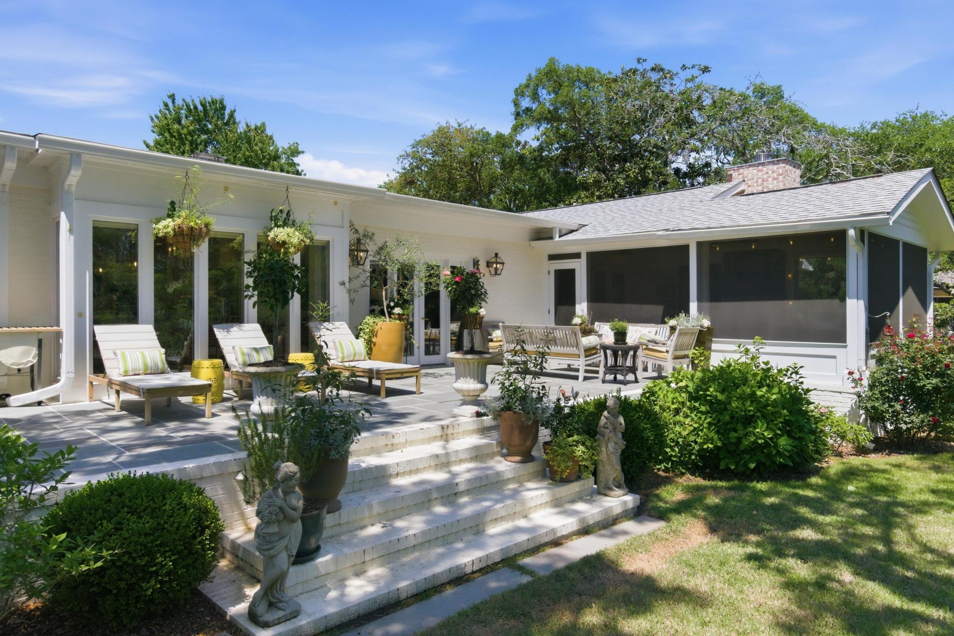 112 Chadwick Drive Photo 24