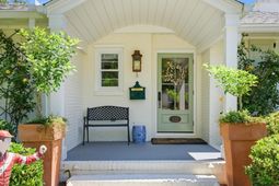 112 Chadwick Drive photo 4
