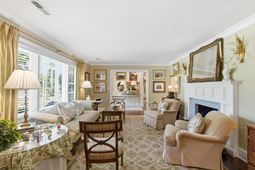 112 Chadwick Drive photo 4