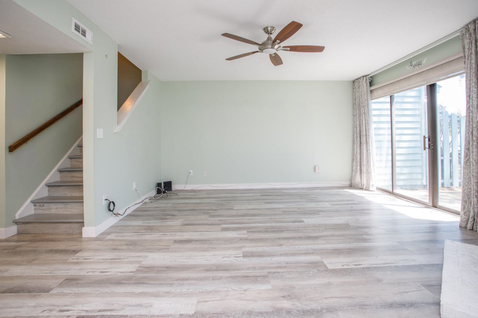 33 Shadow Moss Pl.  Photo 9