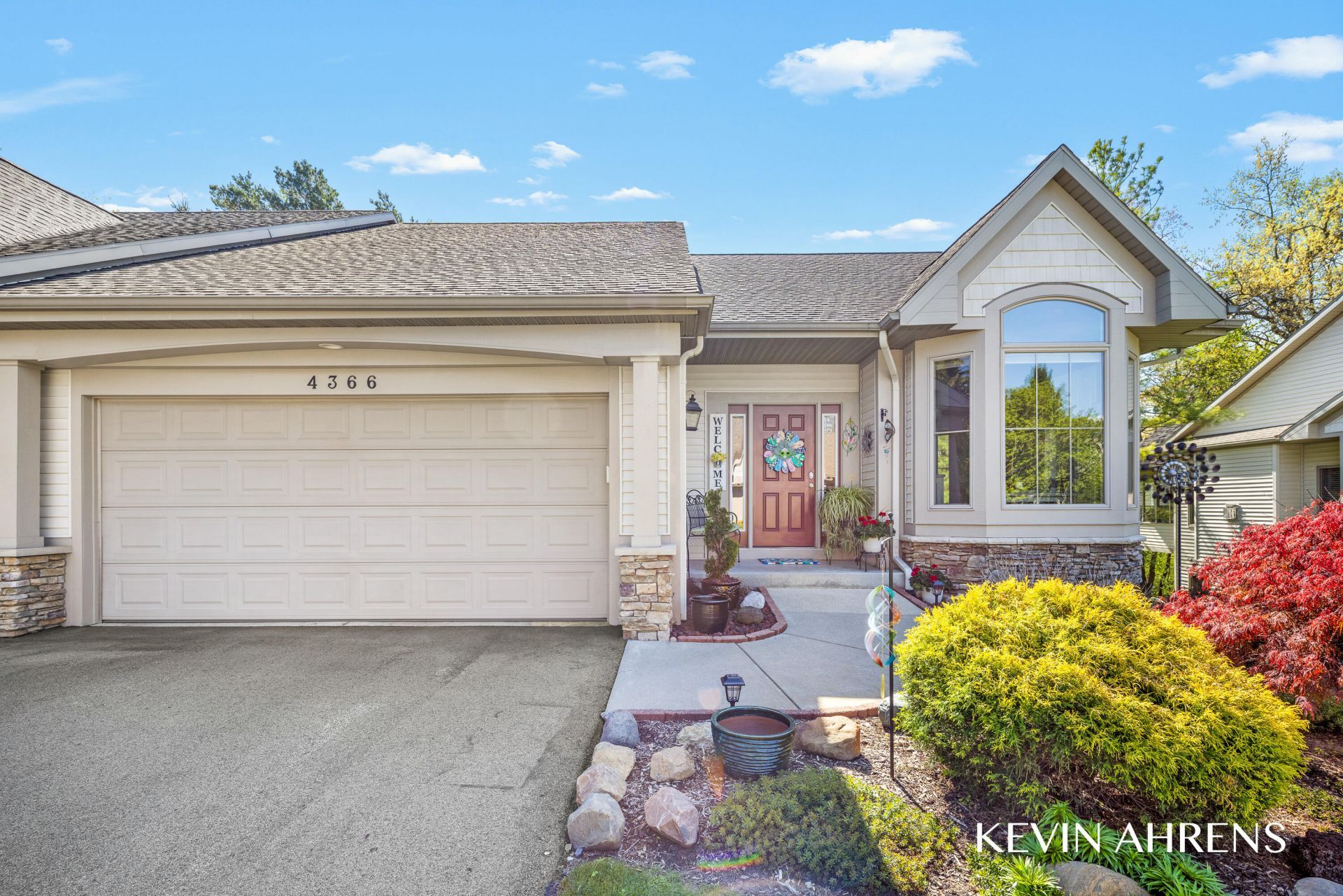 4366 Willow Ln Drive Ne, Unit 6, Grand Rapids, MI 49525 Main Photo