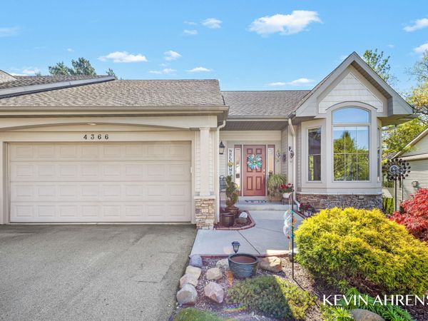 4366 Willow Ln Drive NE, Unit 6, Grand Rapids, MI 49525