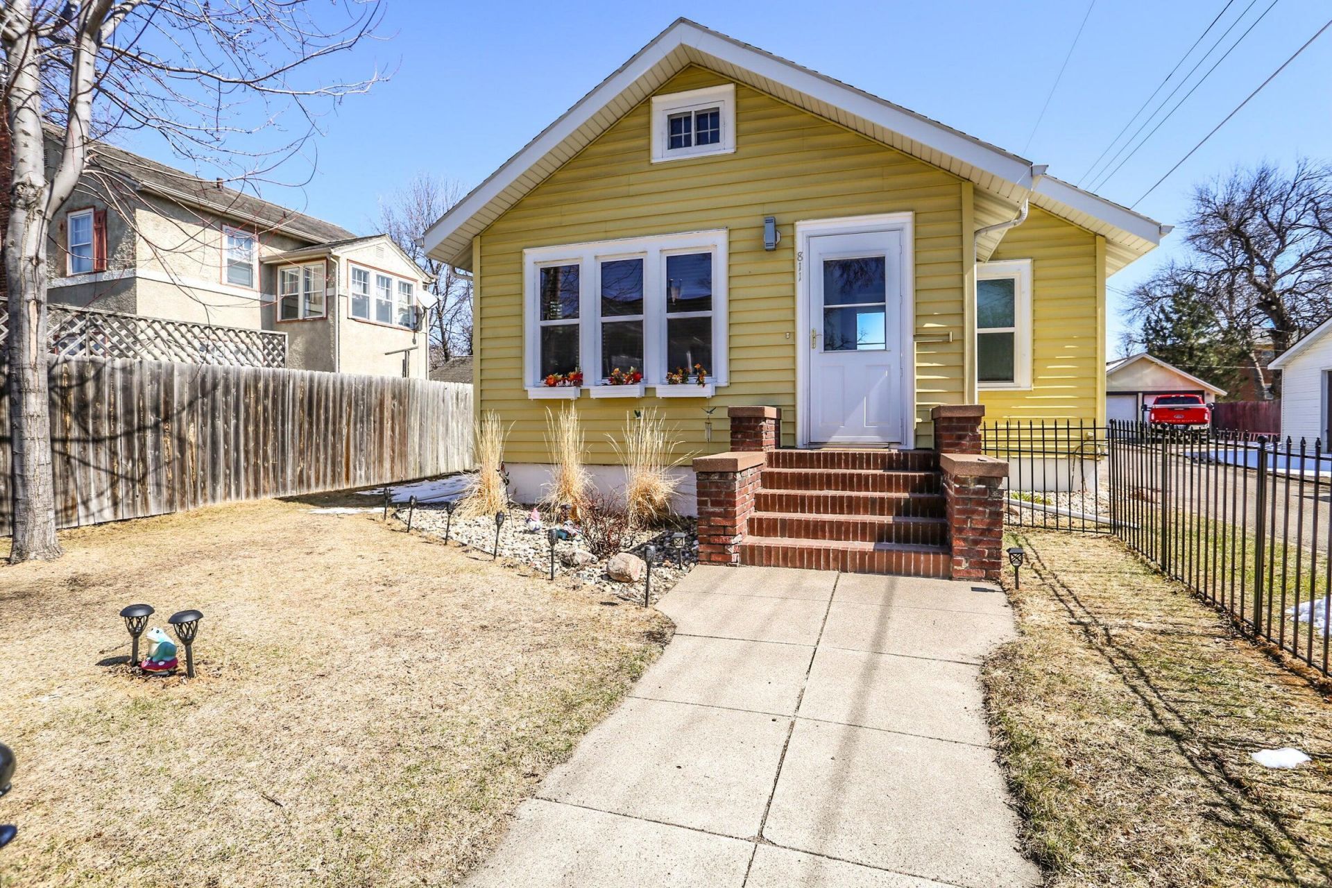 811 S Washington Street Aberdeen, SD 57401