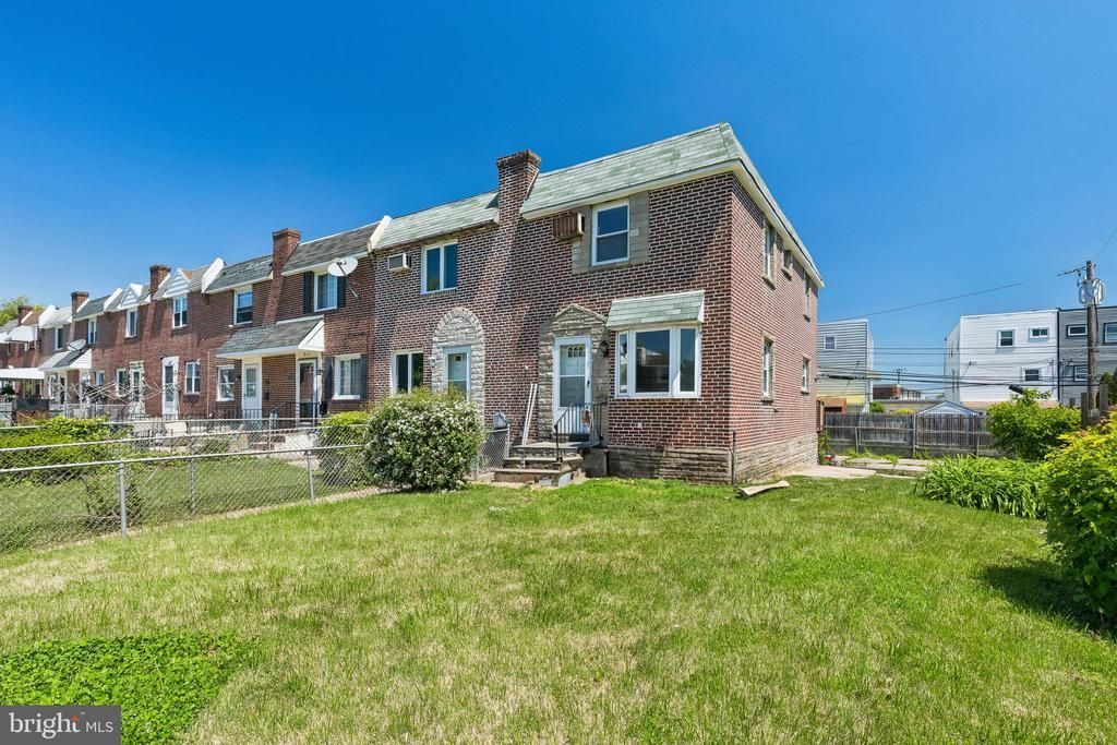 819 GRANT ROAD, FOLCROFT, PA 19032