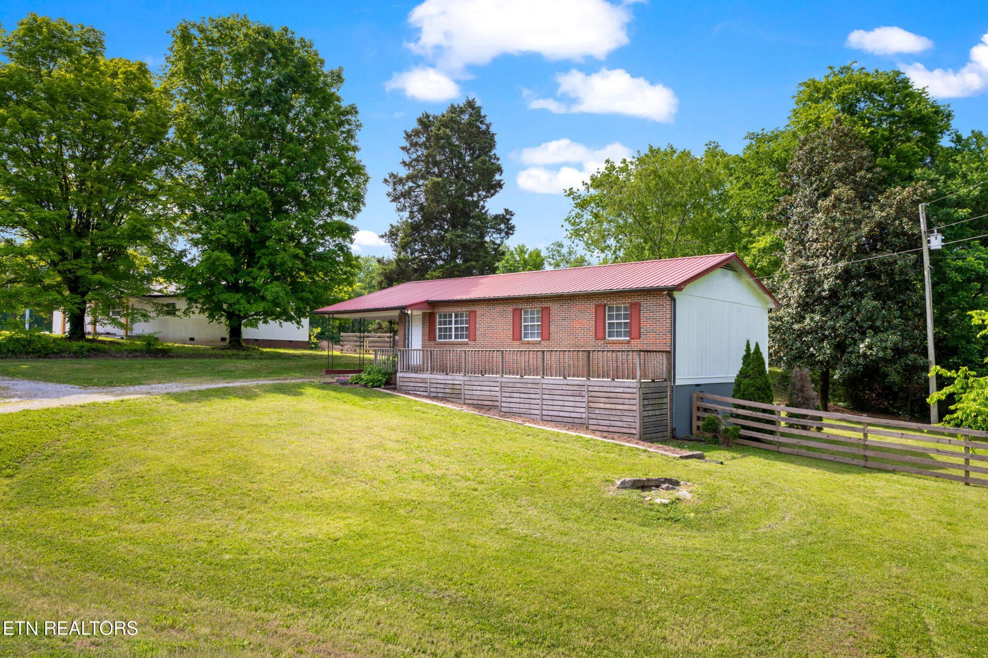 4500 Martel Rd, Lenoir City, TN 37772 Main Photo