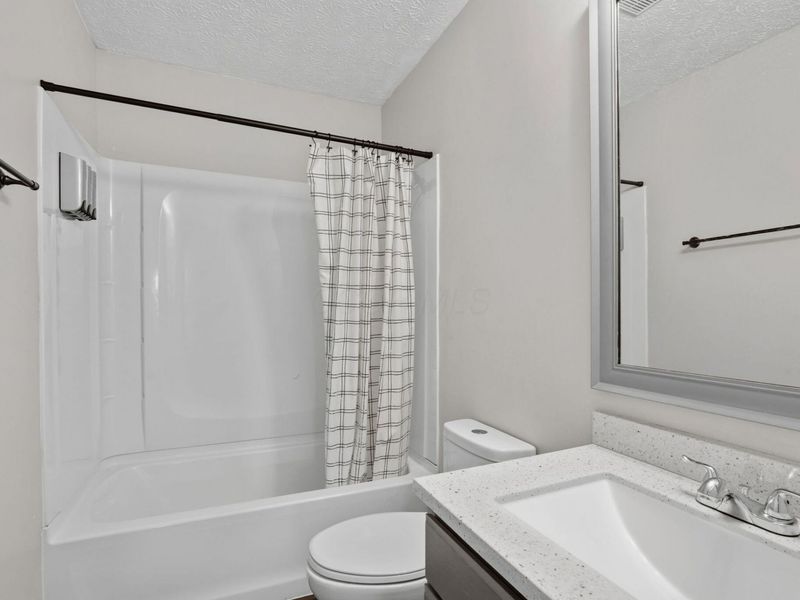 8168 Slate Ridge Boulevard, Reynoldsburg, OH 43068 Photo 34
