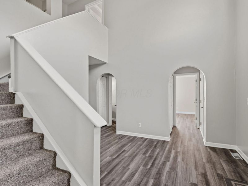 8168 Slate Ridge Boulevard, Reynoldsburg, OH 43068 Photo 6