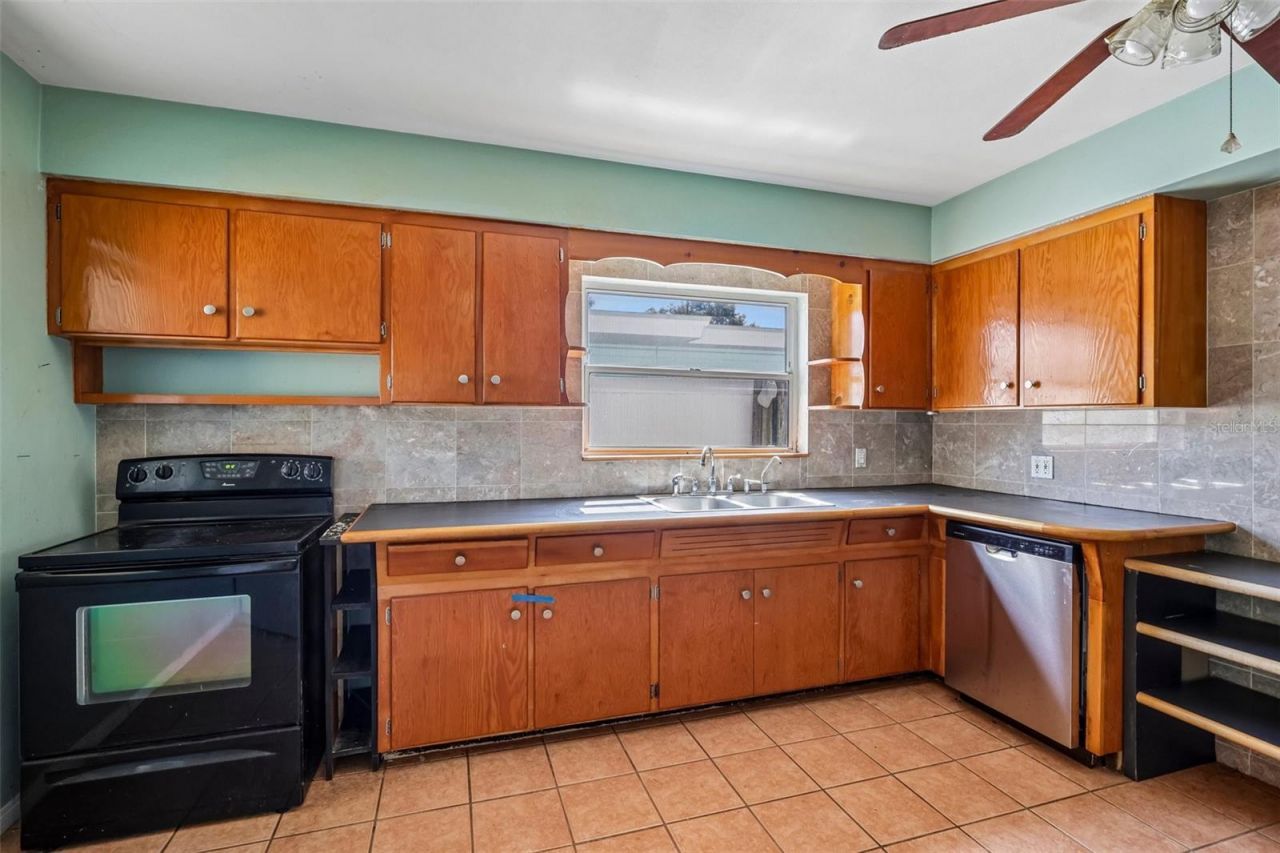 6610 4th Avenue N, Saint Petersburg, FL 33710 Photo